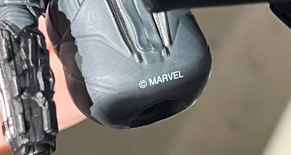 逆天烏龍，最新蝙蝠俠手辦被廠商印上“漫威”商標