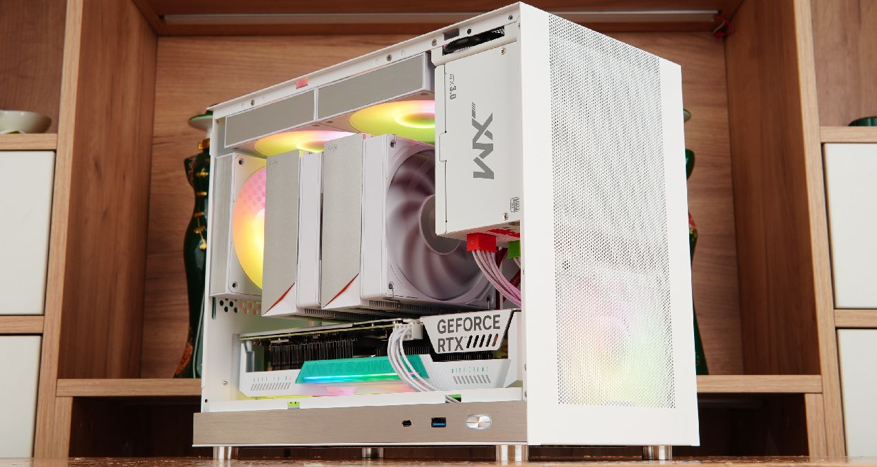 18.8LM-ATX紧凑型主机，13600KF+天选RTX4060Ti+闪鳞G400装机分享