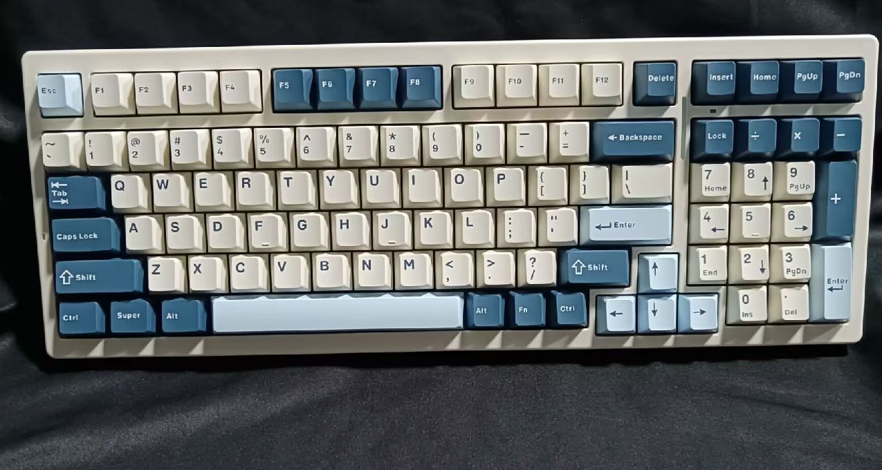 幾個月過去了，還是那個卷王，VGN S99