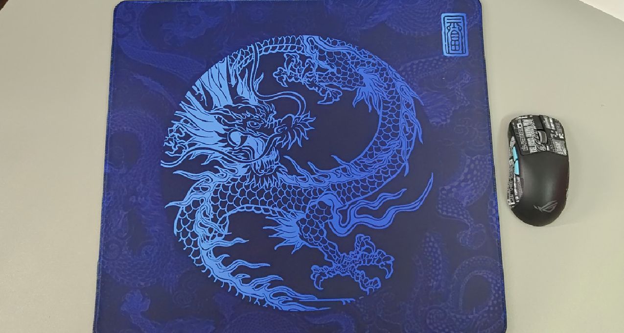 防水神器？49块钱的鼠标垫现在都那么强了吗？黑著一代鼠标垫