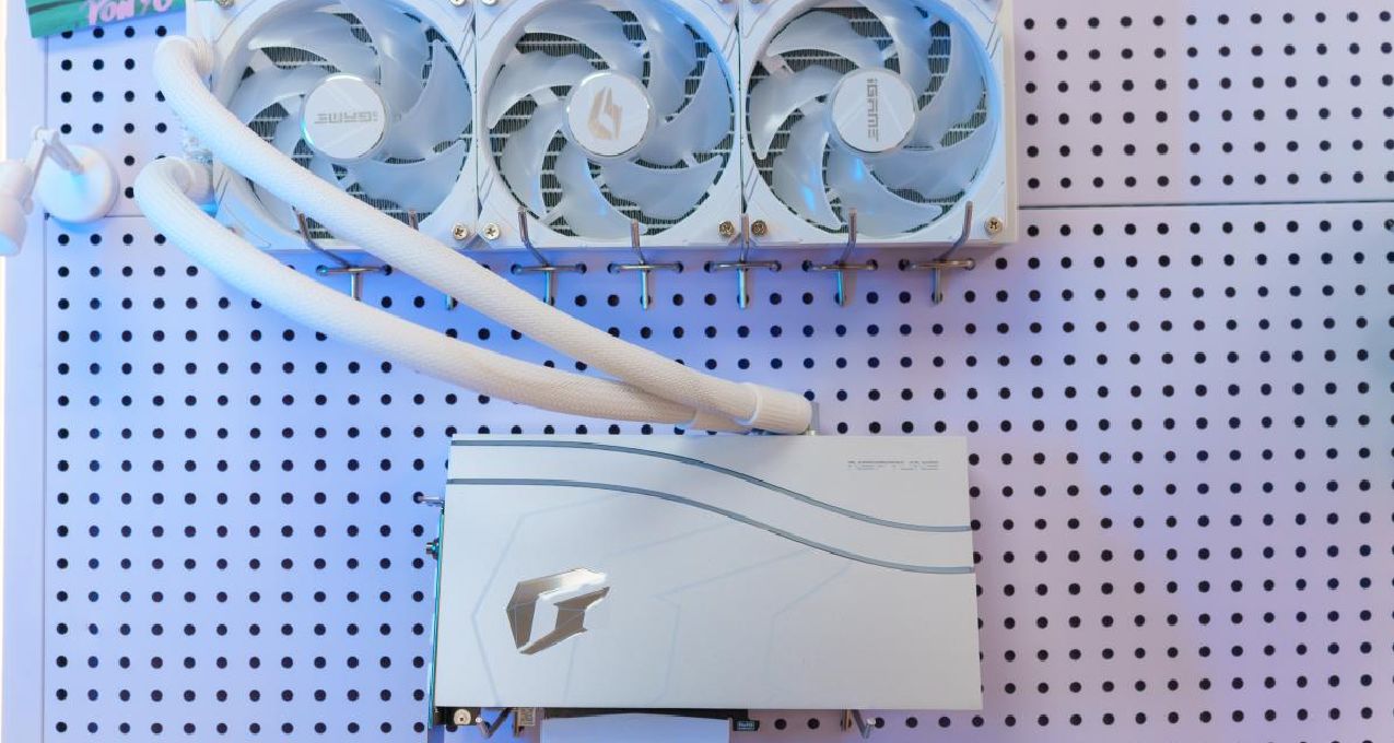 極盡清涼 iGame RTX 4080 SUPER水神 頂級玩家的4K神器