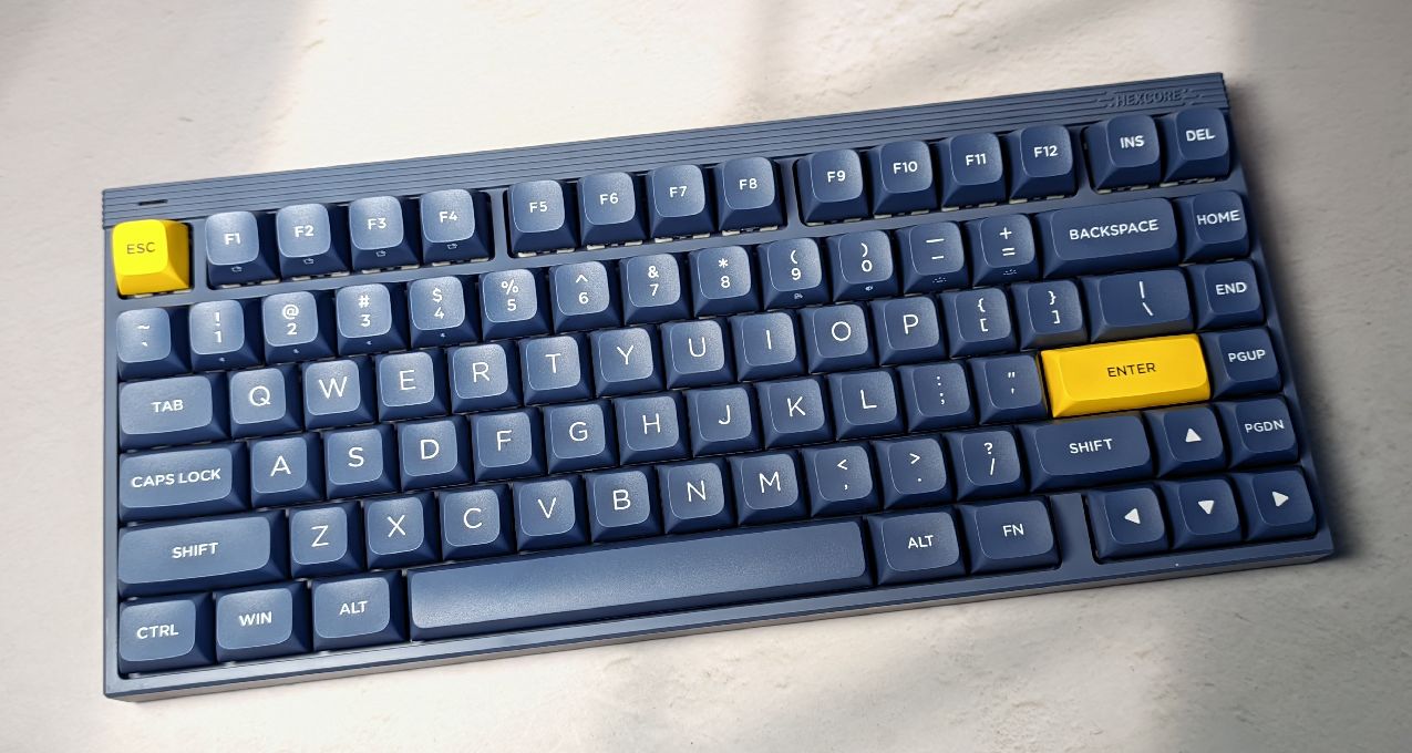 四百价位少有的三模复古打字机设计——HEXCORE W800（长文警告）