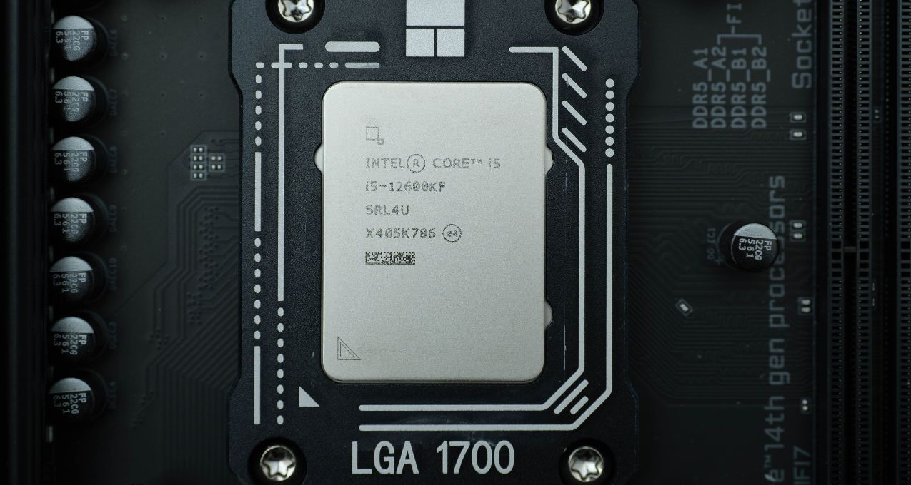 千元價位甜品CPU Intel i5 12600KF超頻實測，遊戲與生產力兼顧