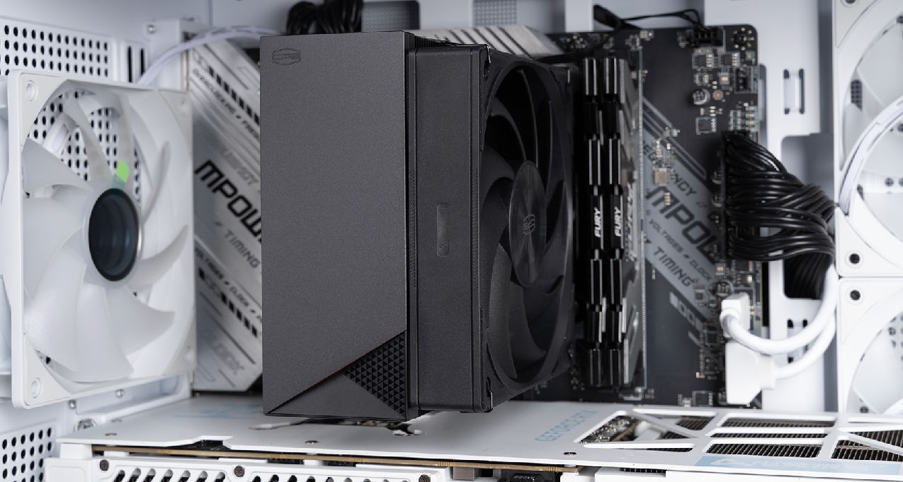 四熱管風冷挑戰14600KF，超頻三黑海RZ400 V2散熱器使用體驗