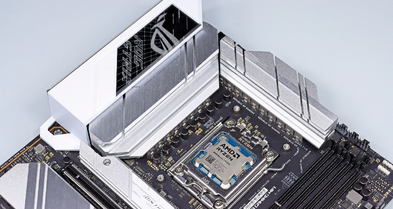满载功耗仅有 88W？R7 9700X 逆袭 14700K！搭配 X670E 吹雪正合适