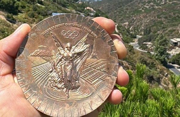 美国运动员公开吐槽巴黎奥运会奖牌已掉色引围观：官方回应了