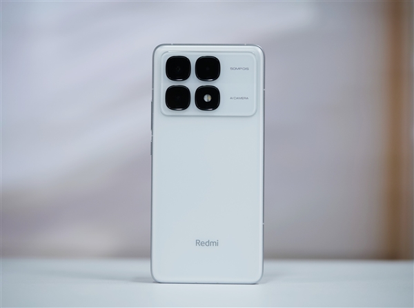 Redmi包攬前二！安兔兔公佈8月2000元檔手機性價比排行榜