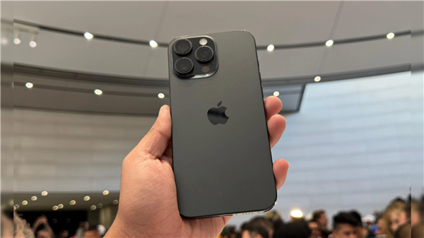 iPhone 16 Pro 5G表現大增強：下載超400Mbps