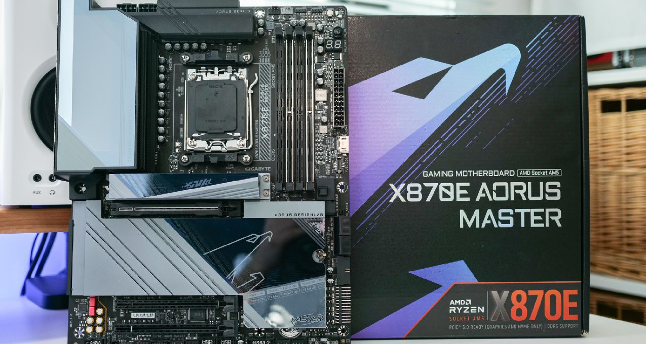 ZEN5旗舰，技嘉X870E AORUS MASTER超级雕主板评测