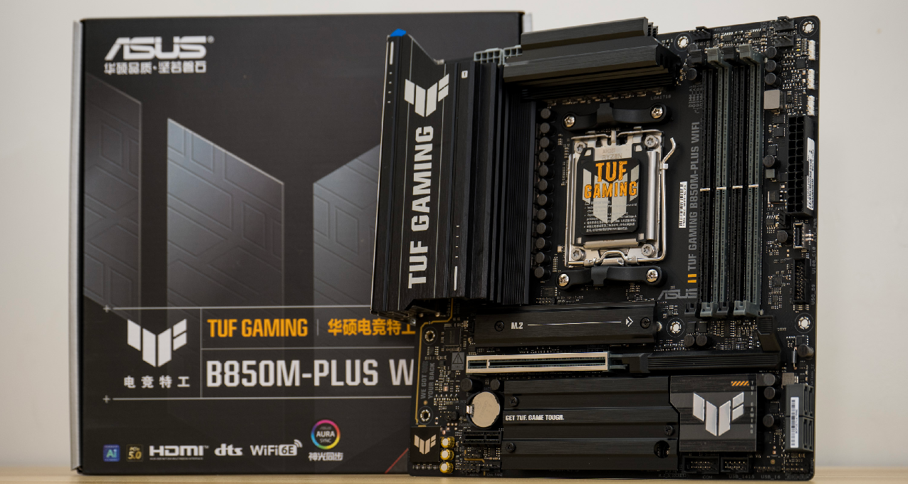 华硕TUF GAMING B850M-PLUS WIFI主板发布：开箱图赏拆解