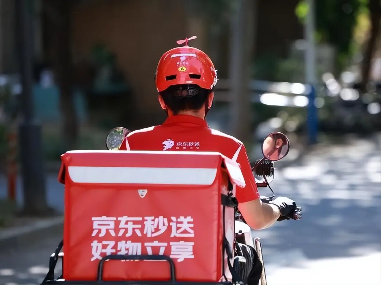 連續奇襲的京東，能擠進外賣行業嗎？