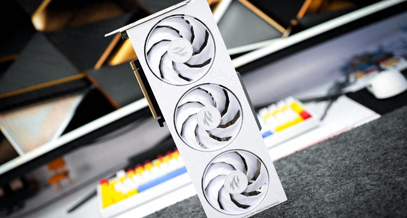 3699入手！50系最新甜品卡——影驰RTX 5060 Ti 圣刃MAX OC上手