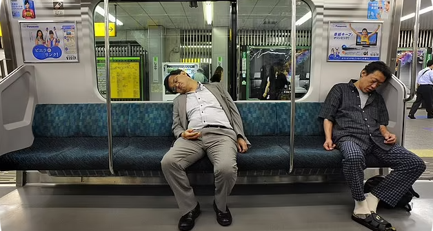 研究揭示了世界各地的睡眠时间：法国最长，日本最短！