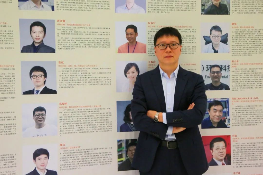 氪金200萬大佬當製作人：不圖賺大錢，圖可以吹一輩子牛逼