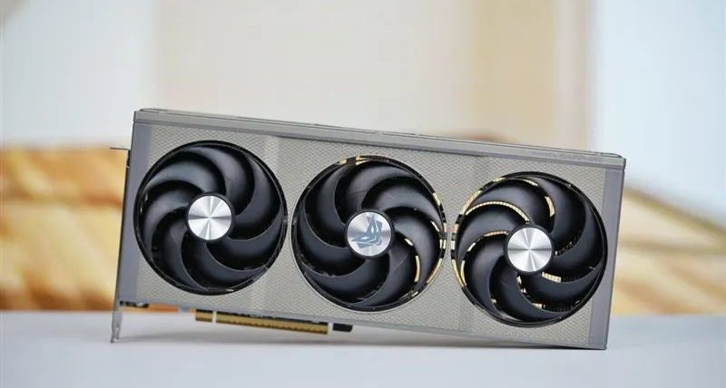 追平RTX5060Ti ！AMD RX 9060 XT首發評測：顯存更大還更便宜