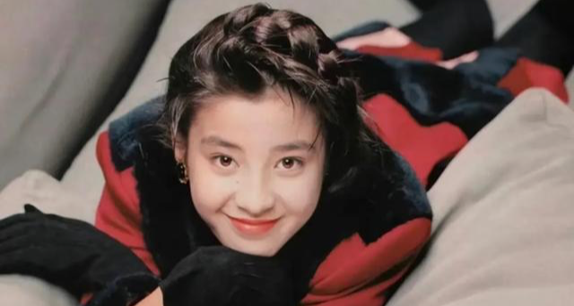 日服捞女的兴衰：“四男钱包”理论，因何崩塌