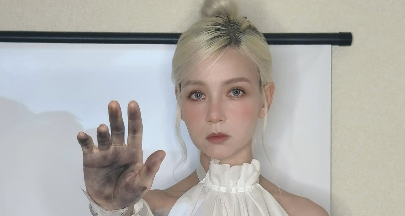 博主【Adele Lave】Cos《死亡搁浅2》新角色【Tomorrow】
