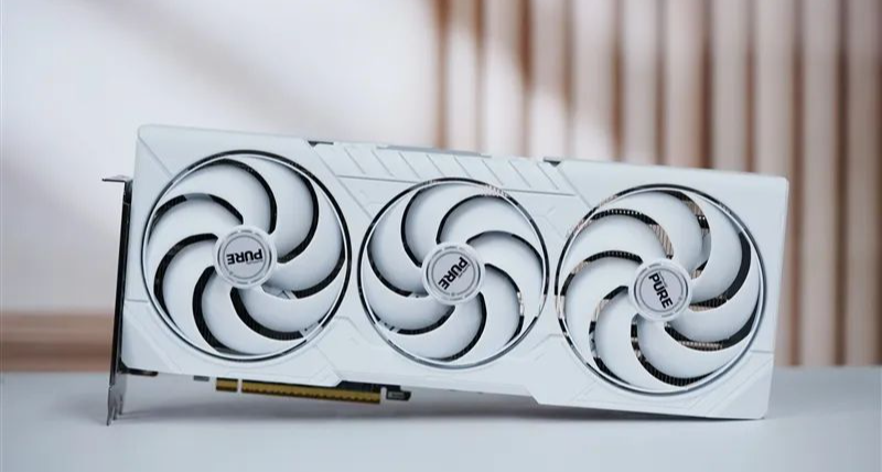 9700X搭配9070 XT遊戲測試：能贏8400MHz高頻內存的Ultra 9 285K