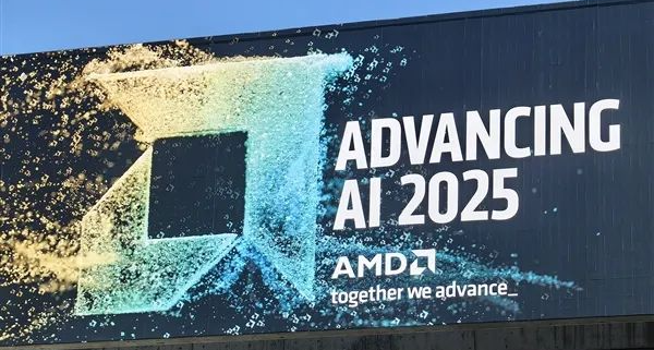 AMD AI加速卡升級288GB內存、1400W功耗野獸！下代更是80萬兆網卡