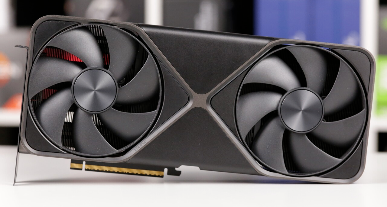 难绷“弟弟”来了！RTX 5090DD刀法爆料 RTX 50中期改款消息汇总