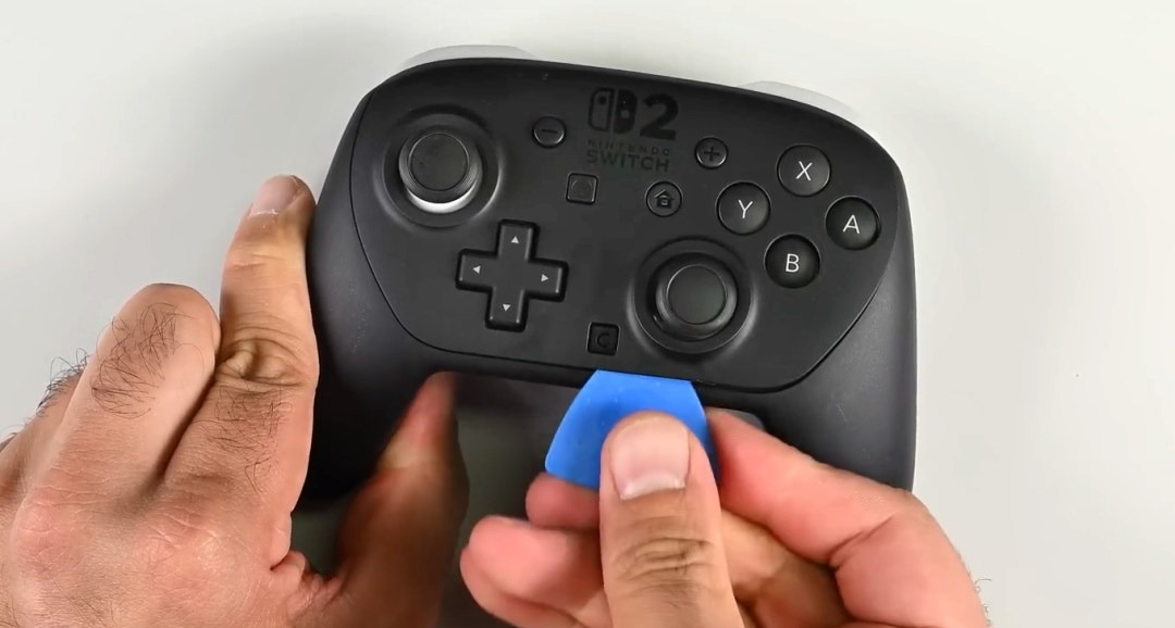 iFixit拆解Switch 2 Pro手柄：難以維修，最終會變爲電子垃圾
