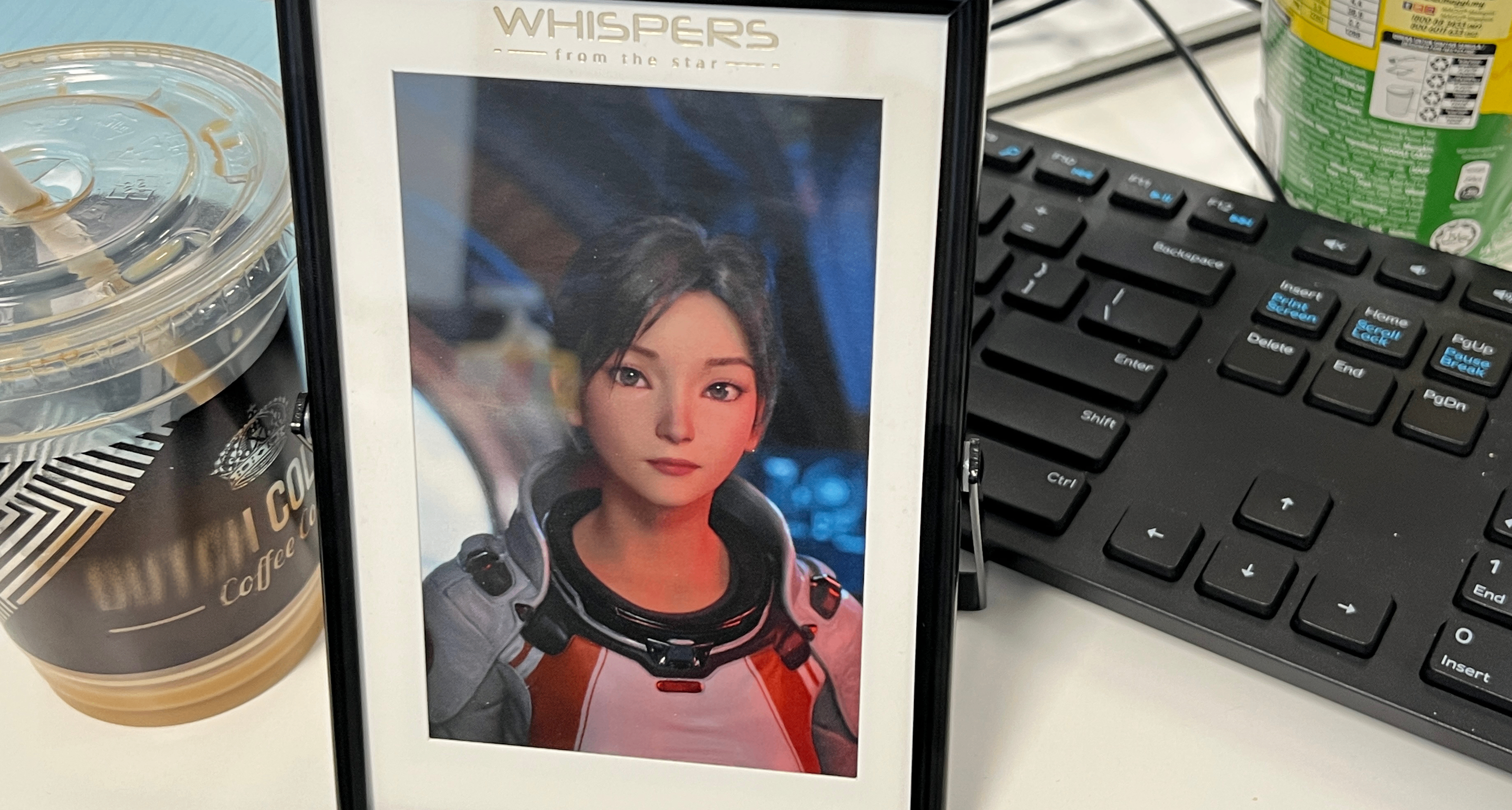 辦公環境大公開：公司裏，全員都愛着同一個女人！