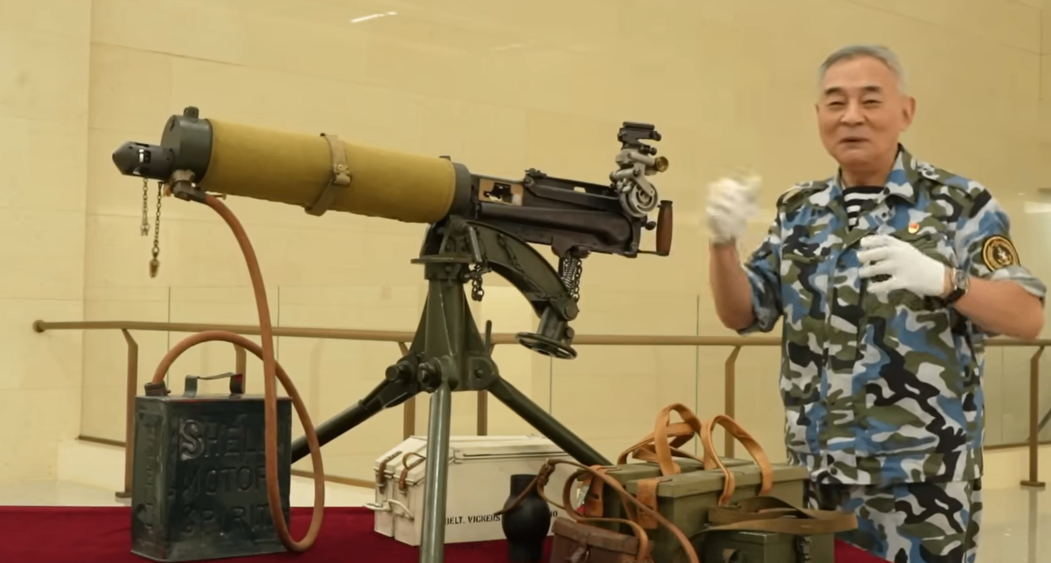 时代的神话——马克沁机枪：全自动武器的开山鼻祖与战场绞肉机