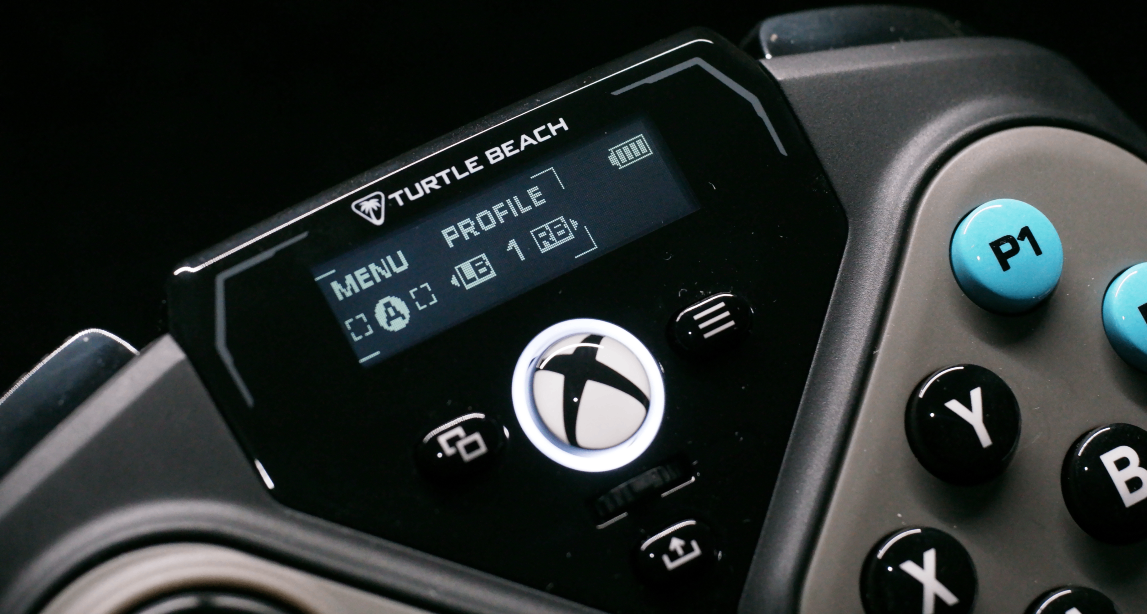 微軟授權+翻轉格鬥模塊？帶你來看烏龜海岸刺客PIVOT遊戲手柄