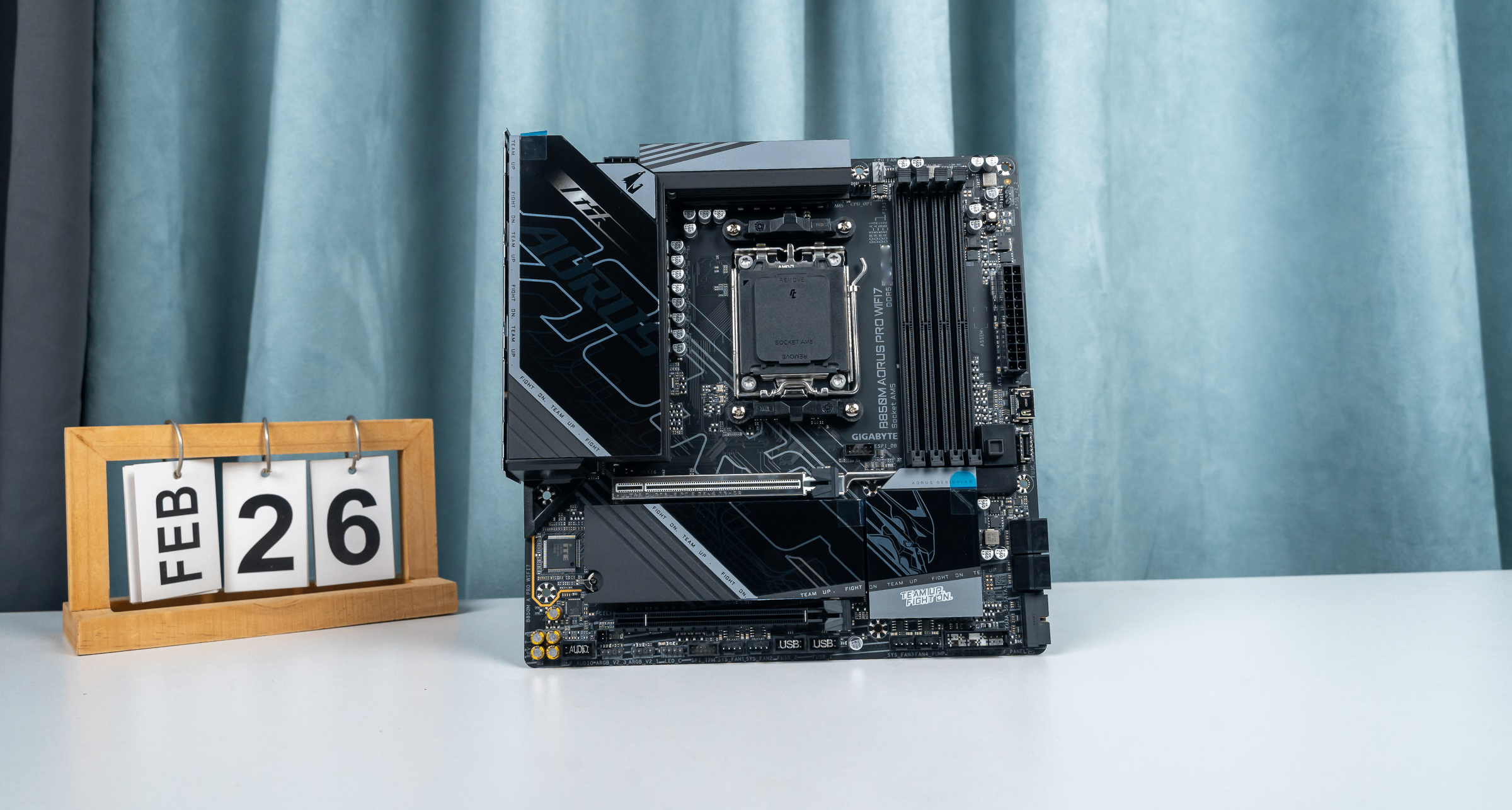 越級用料，體驗和顏值都很優秀，技嘉電競雕B850M AORUS PRO主板