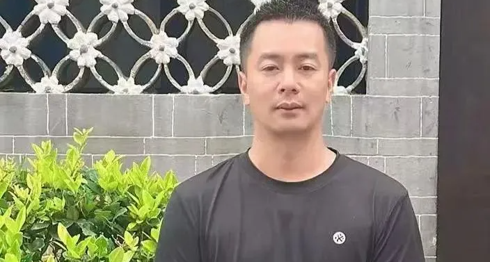男子打車誤轉 14 萬車費，自貢的哥深夜把錢轉回並送其回家！
