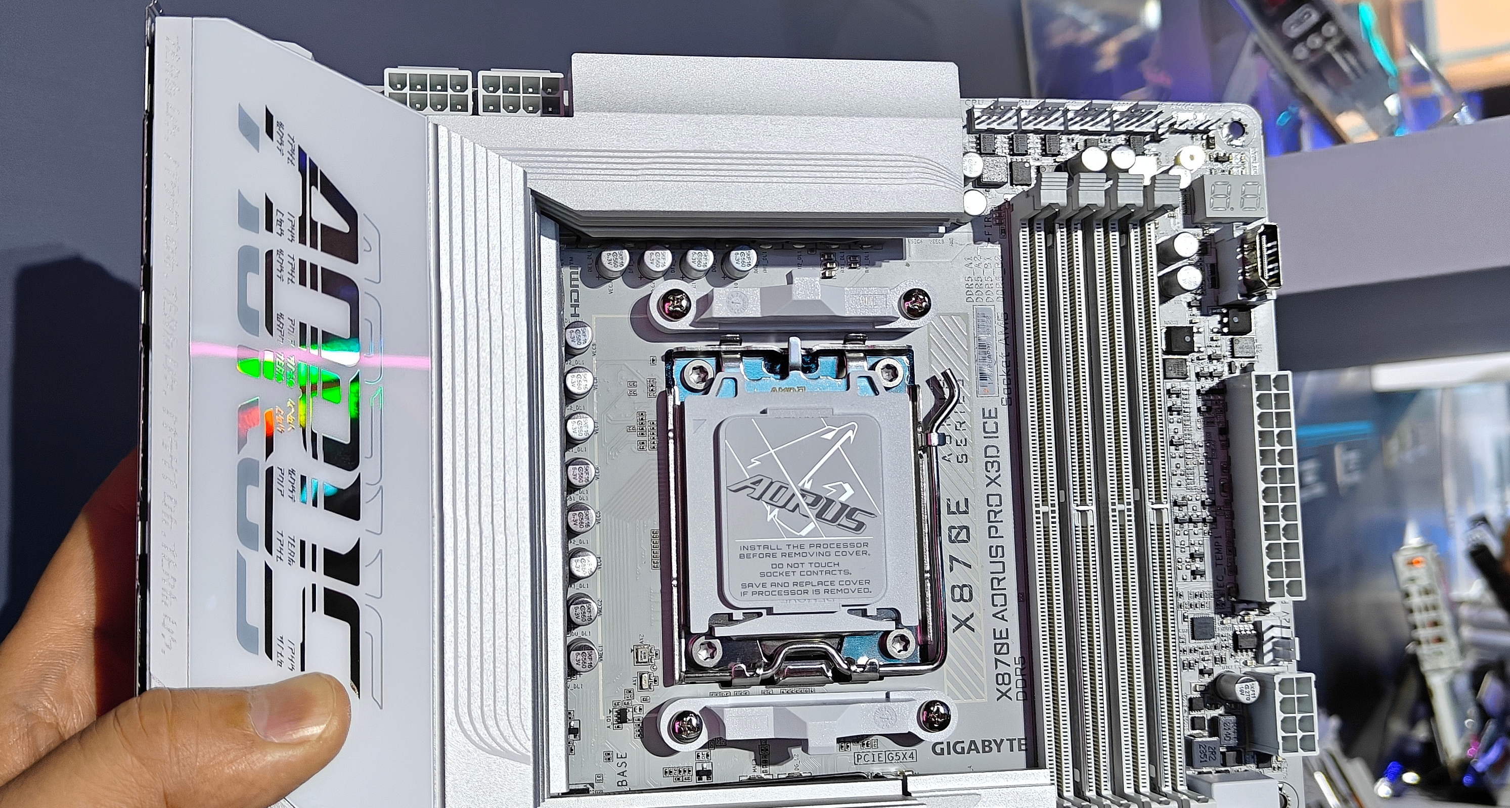 從X870E系列到X870E X3D系列，技嘉X3D系列新主板變動有多大？