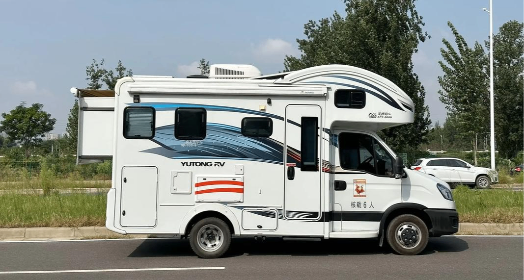 房车新国标发布！行车禁卧禁浴，明年 3 月 1 日开始实施