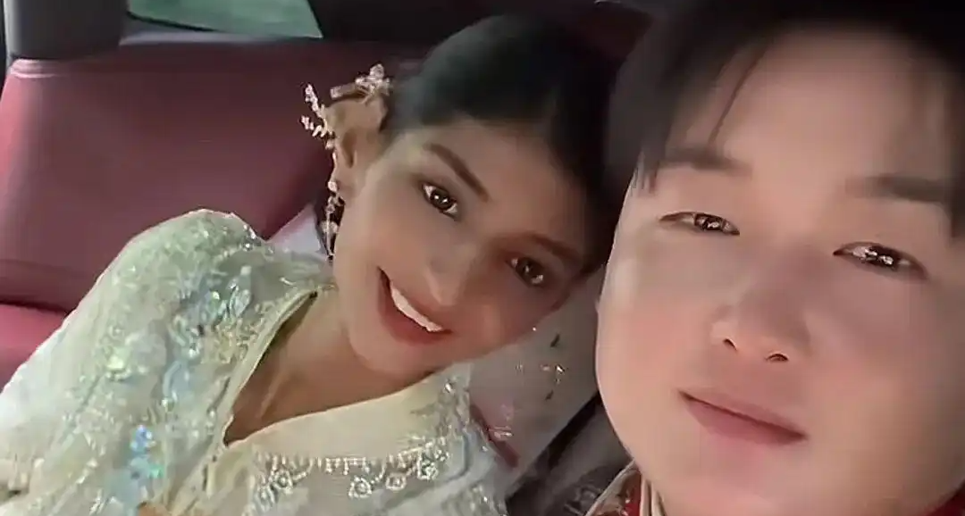 河南网红“小黑妮”结婚现场直播带货，介绍了3款产品直播中断