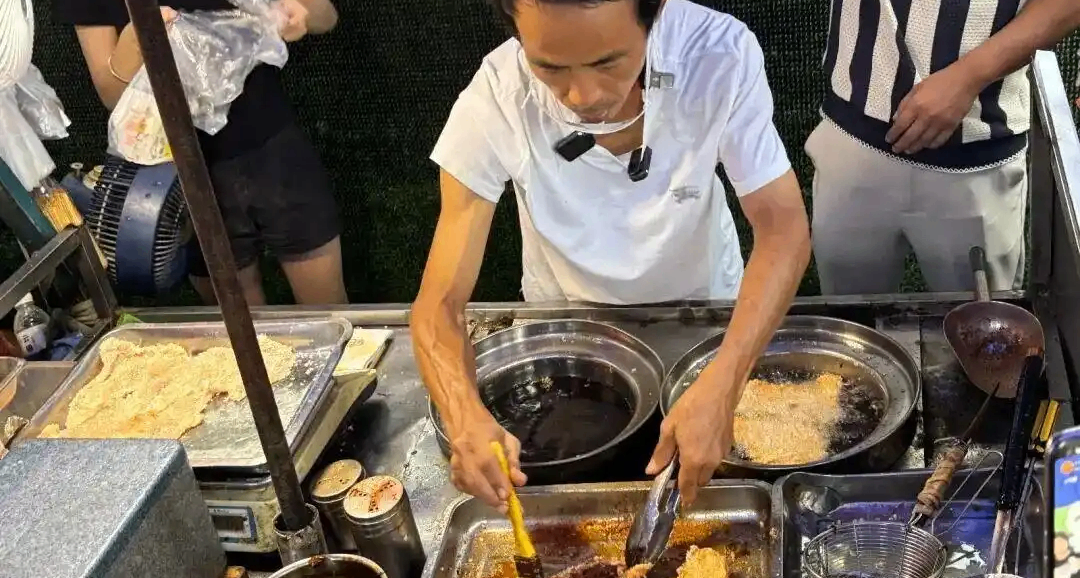 雞排哥回應國慶一天的營業額，並直言暫不考慮帶徒弟
