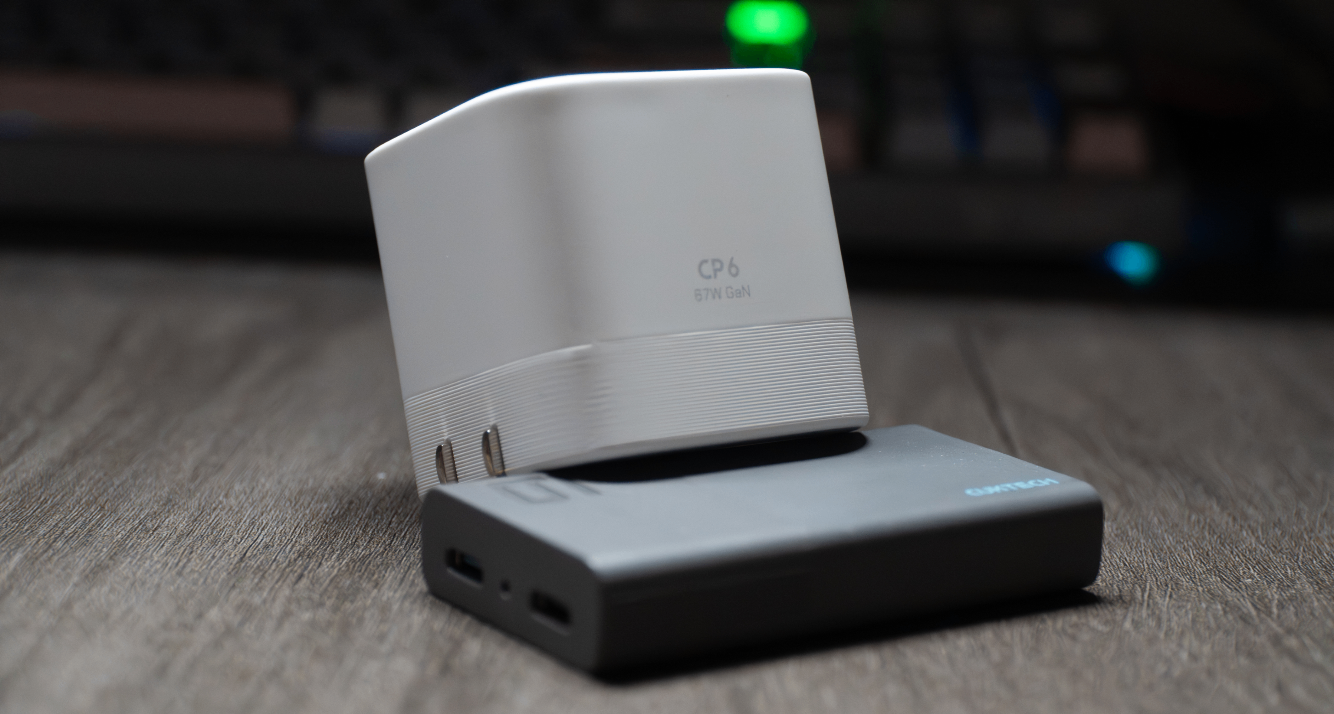 首發衝小米17PRO，充電器還是得配酷態科？