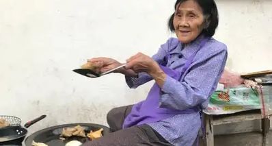 早餐奶奶毛師花,小小的她卻有偉大的影子
