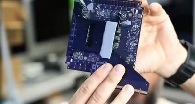 維修專家已紅溫:RTX 5090FE幾乎無法修復