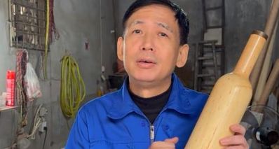 男子懸賞百萬用車牀造“整體木瓶”,有人幾小時做出他卻拒付獎金