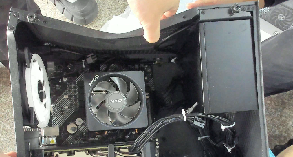 電腦被車壓了怎麼辦？