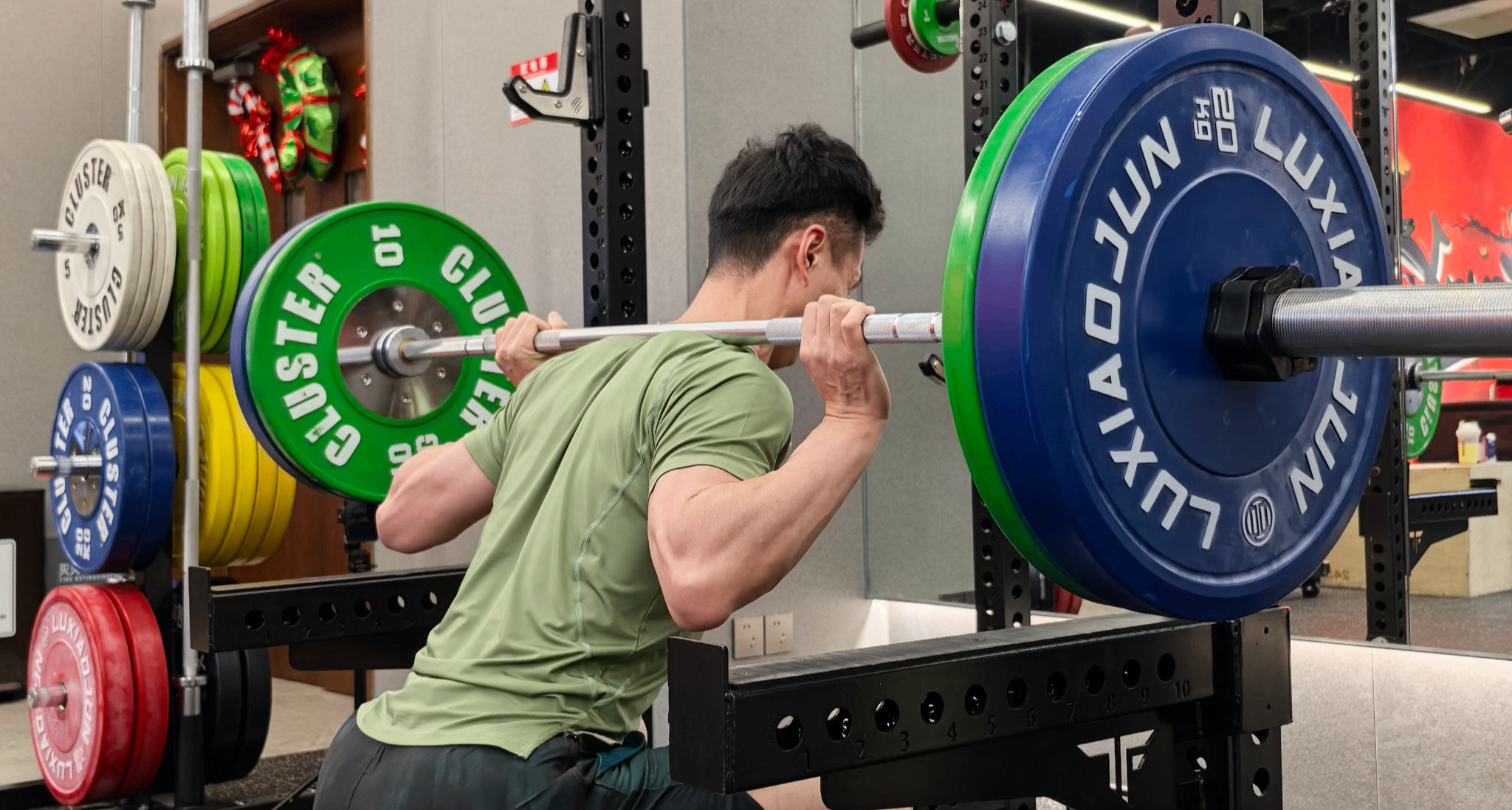 21 歲小夥 200 個深蹲後橫紋肌溶解了，突然進行超高強度運動導致