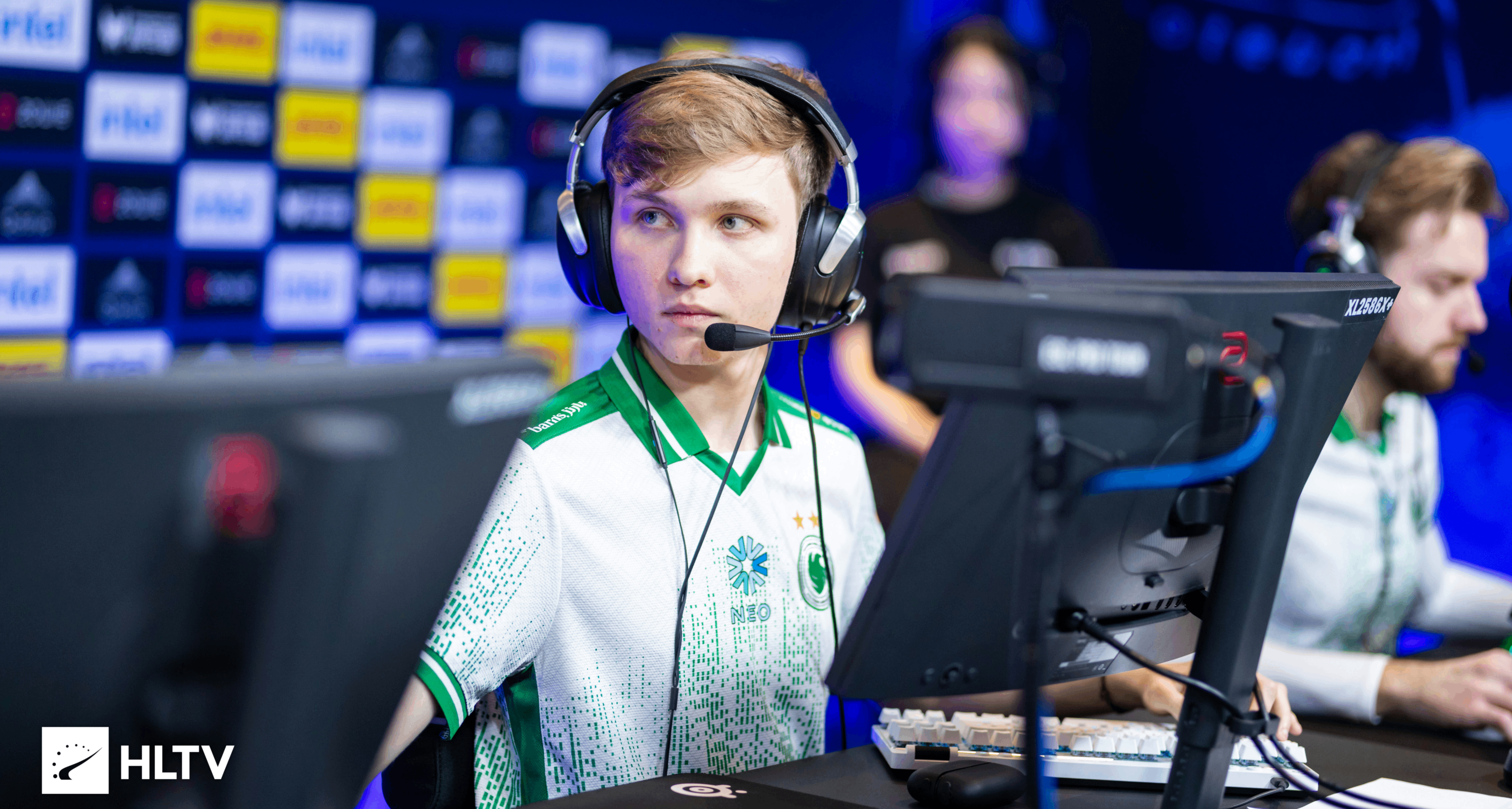 CS2職業哥外設盤點-m0NESY