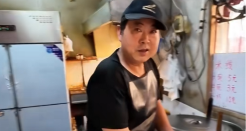鄭州巷子裏一小喫店最貴飯不超 5 元，老闆：錢少賺點，薄利多銷