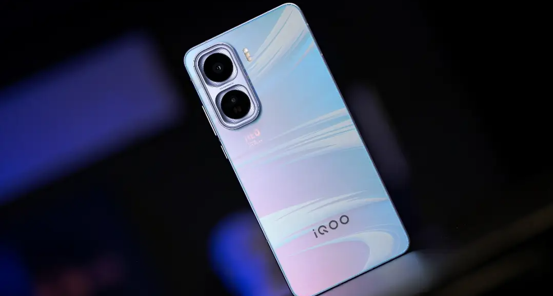 性价比拉到爆的游戏神机！iQOO neo11真实上手测评！