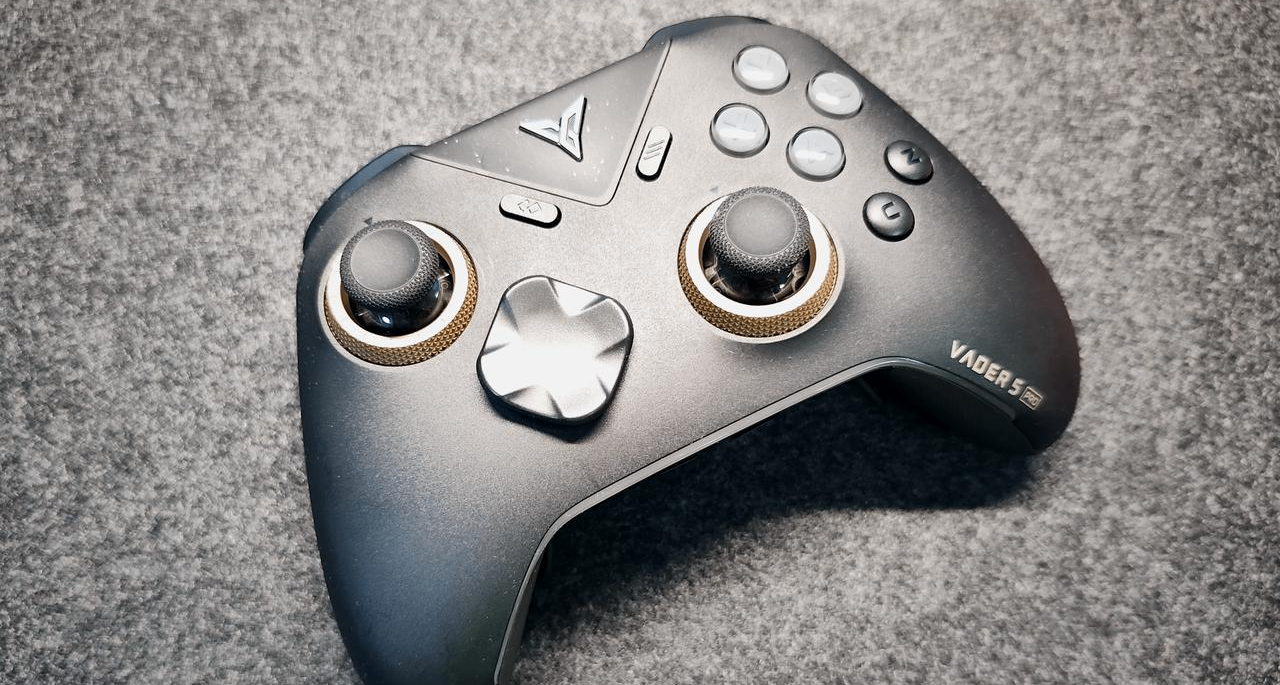 到底該叫你黑武士還是八爪魚？飛智黑武士5PRO上手實測