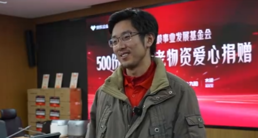 孝心出圈！人大研究生千里送飯煲，大廠爭相拋橄欖枝