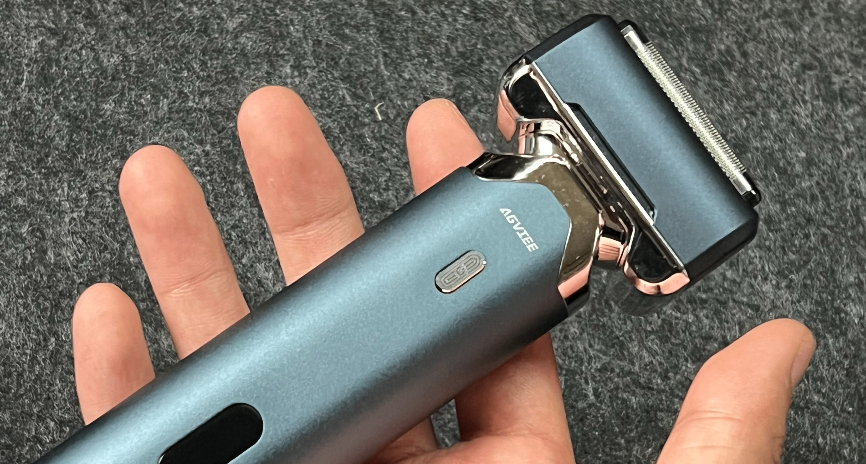 27000转速！未野往复式剃须刀测评：五刀头狂魔不输千元级