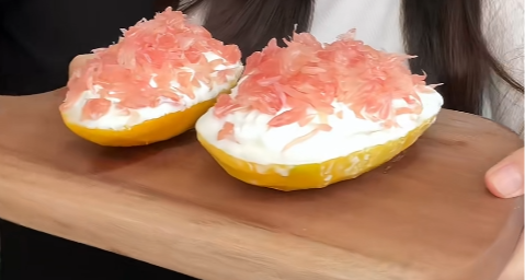 固体杨枝甘露火了！商家回应固体杨枝甘露卖到几十元：干噎酸奶贵