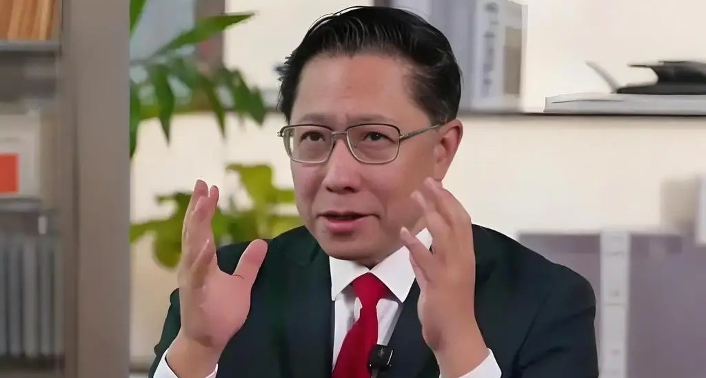 李阳说董宇辉英语差发音怪：所以新东方不怎么样，俞敏洪发音更差