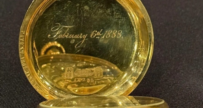 “泰坦尼克”号遇难者怀表将拍卖！价格或超 100 万英镑