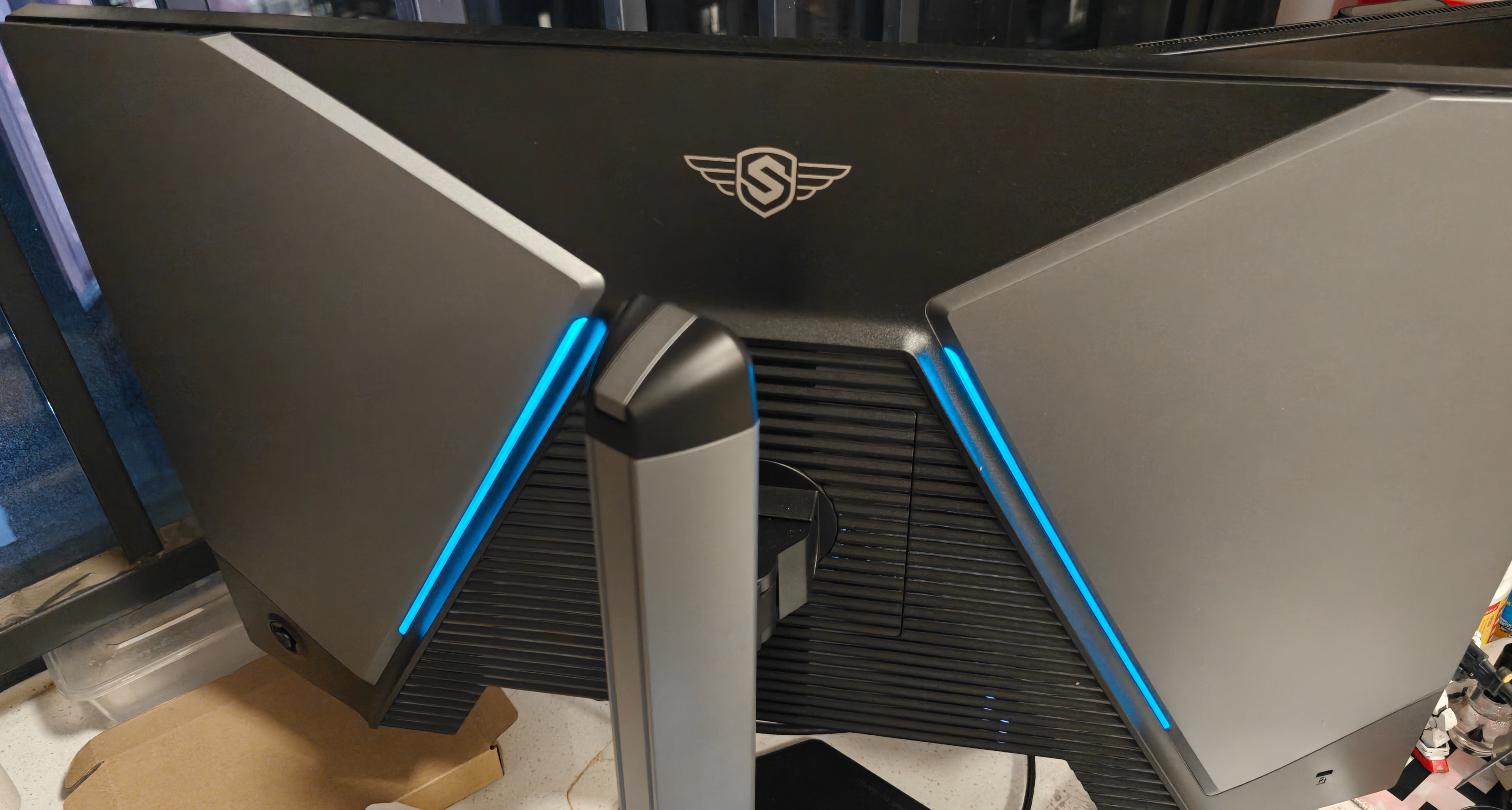 三角洲专属？1999的盛色D76显示器体验：2K真高清，小巧思很多！